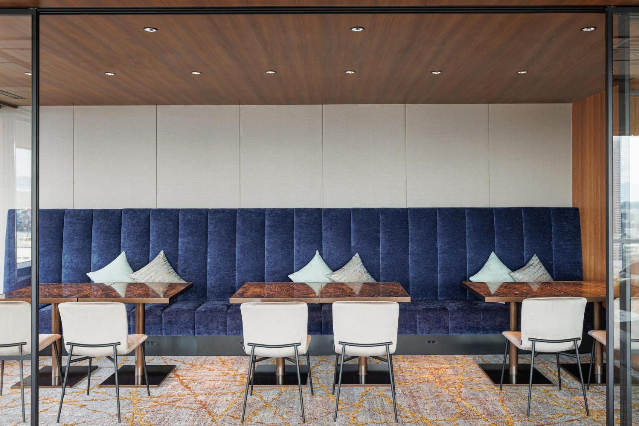 Ana Crowne Plaza By Ihg Hotel 4*