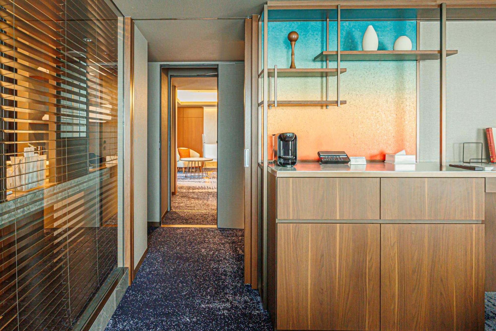 Ana Crowne Plaza By Ihg Hotel